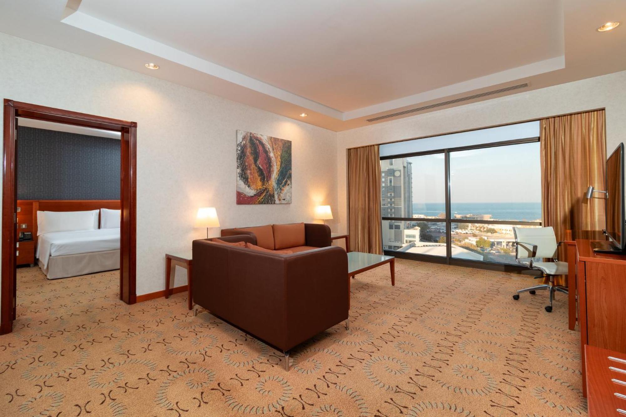 Holiday Inn Kuwait By Ihg Kuwait City Esterno foto